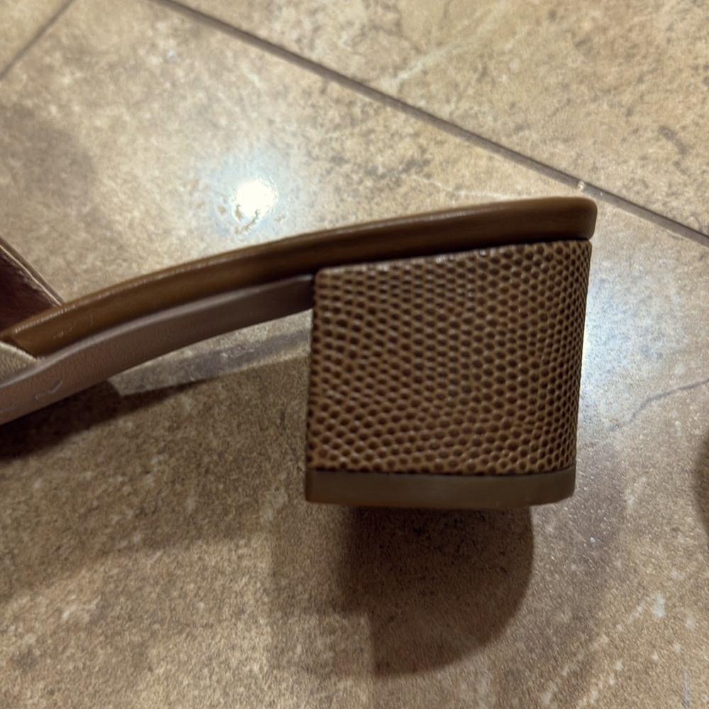 Donald J. Pliner Beige Woven Slide Sandals - Picture 3 of 7